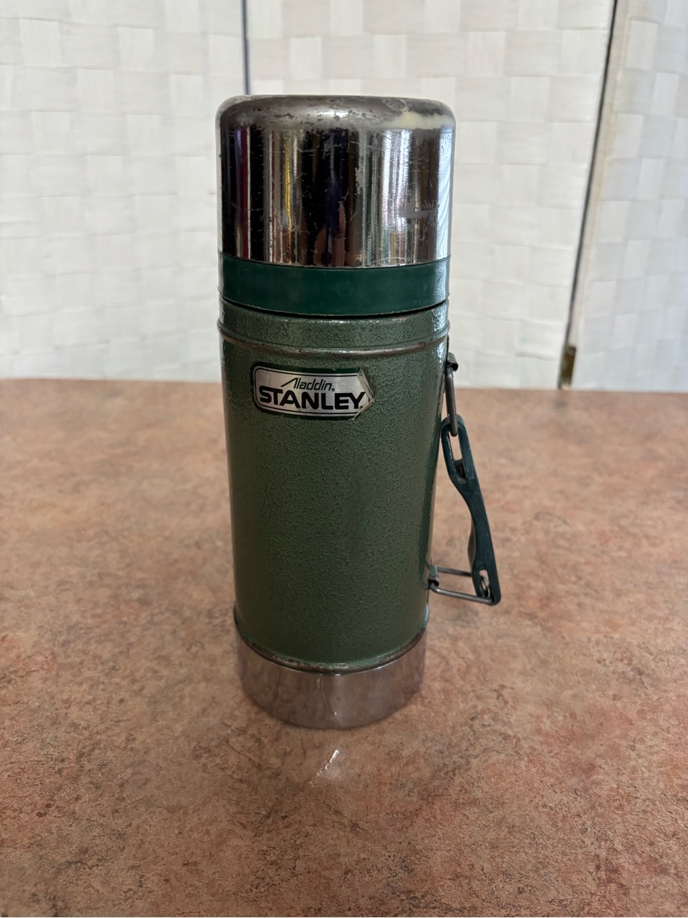 Stanley Aladdin Green Vacuum Bottle Thermos 24 oz. Vintage